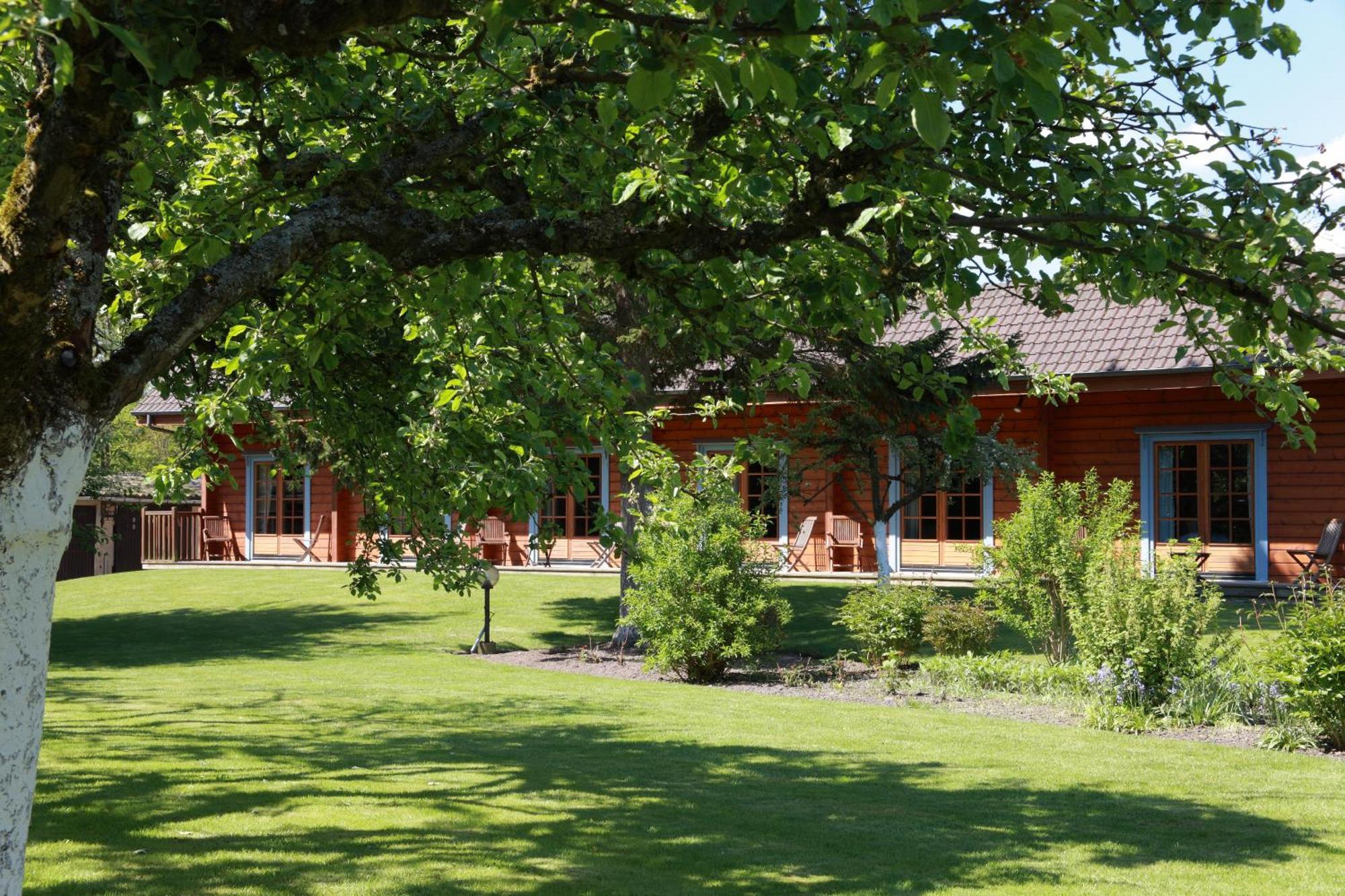 Logis - Hotel & Restaurant Les Trois Fontaines Marconne Bagian luar foto